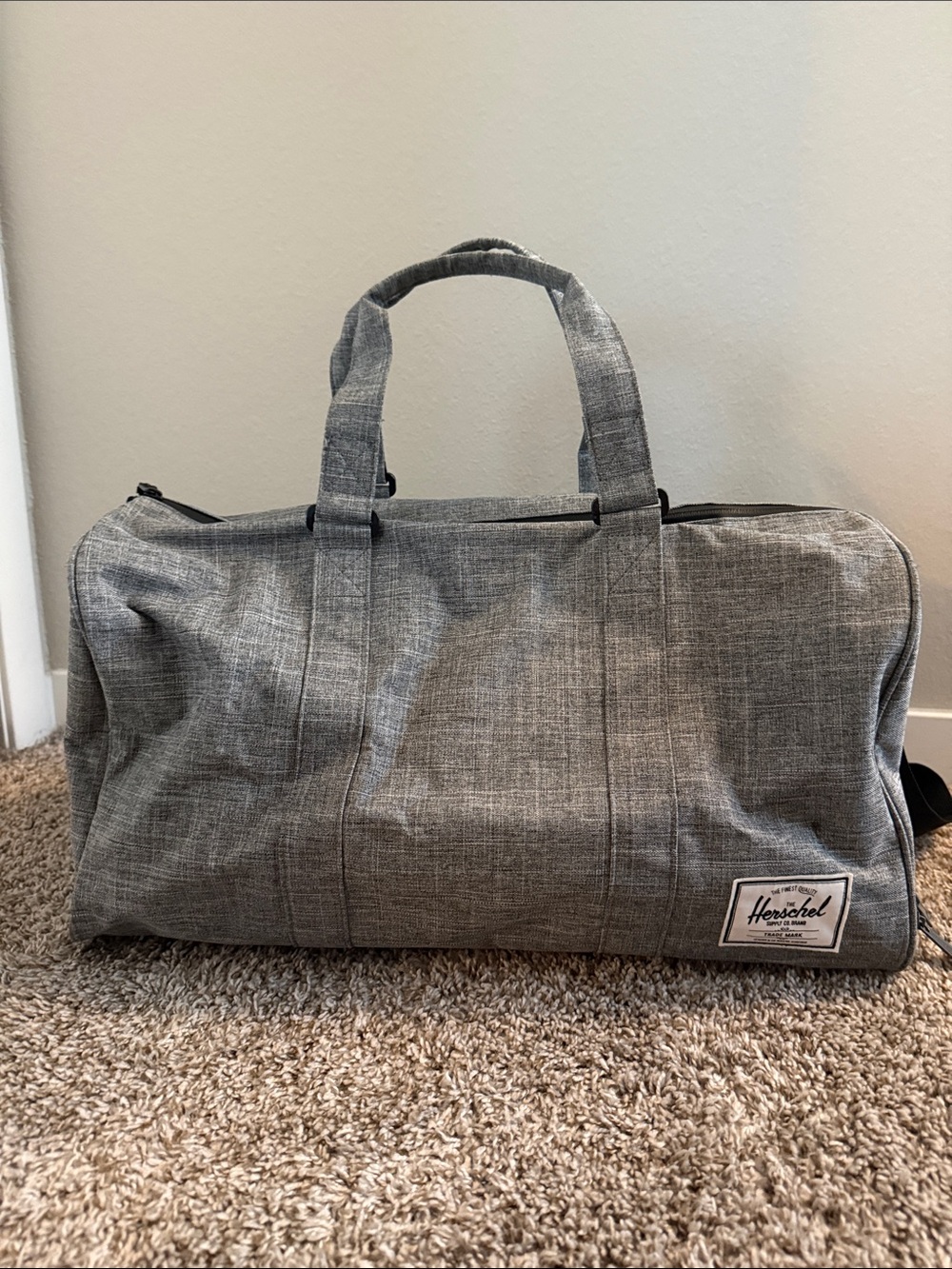 Herschel Supply Co. Novel Duffle Bag ‘Raven Crosshatch’